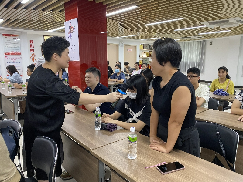 图5:职业指导下基层培训活动.jpg