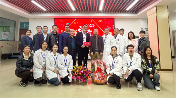 图13:杨明金同志到市职业病防治所进行新春慰问.jpg